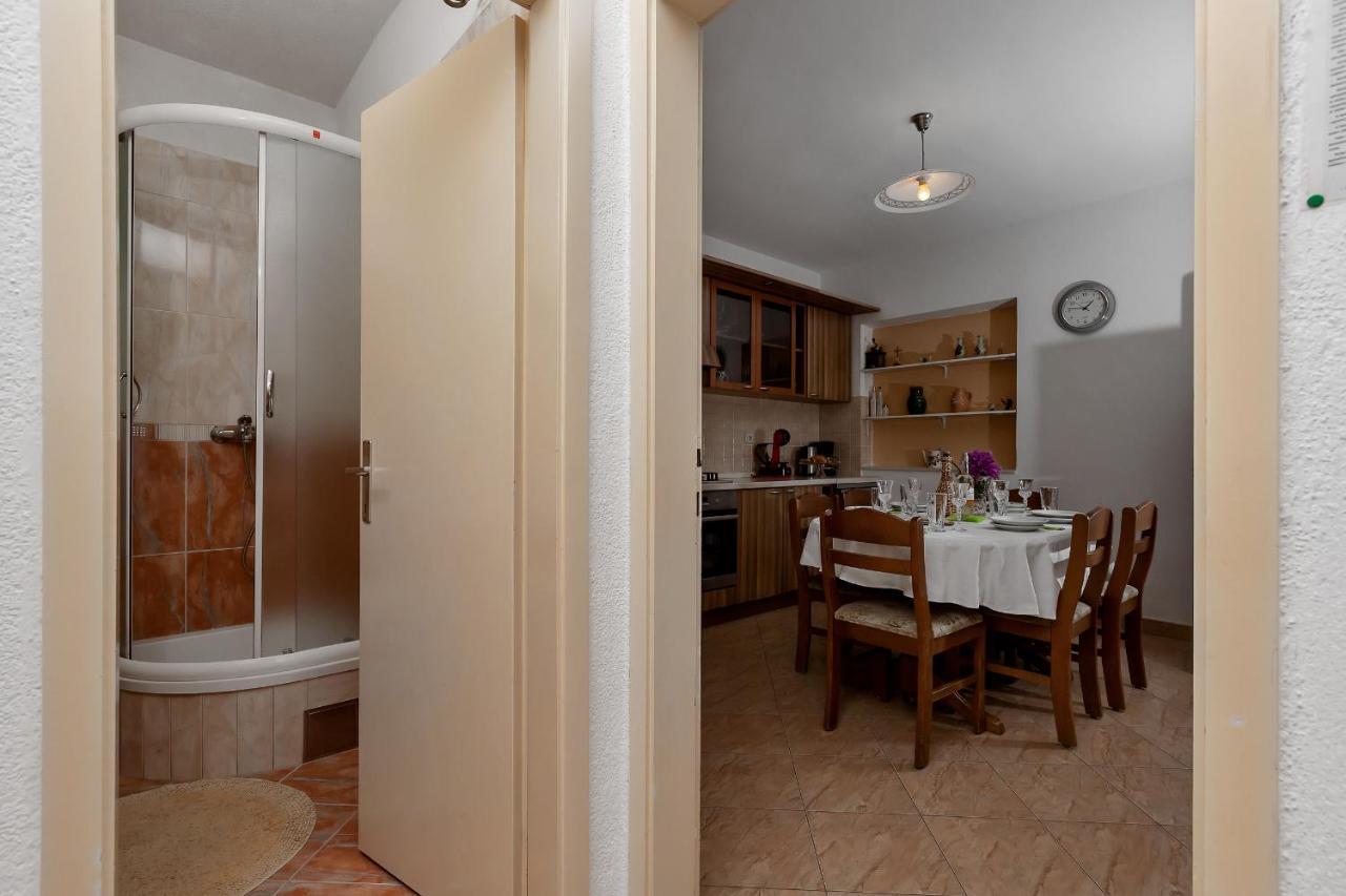 Apartmani Antonela ตราสนิสเซ ภายนอก รูปภาพ
