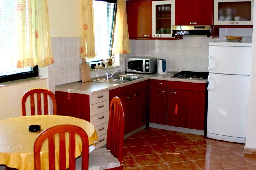 Apartmani Antonela ตราสนิสเซ ภายนอก รูปภาพ